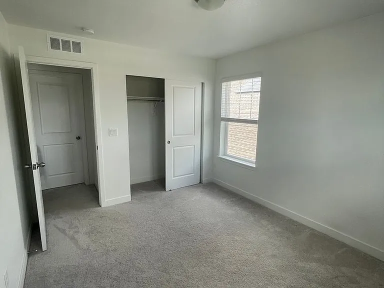 656 Netta Dr — Photo 22