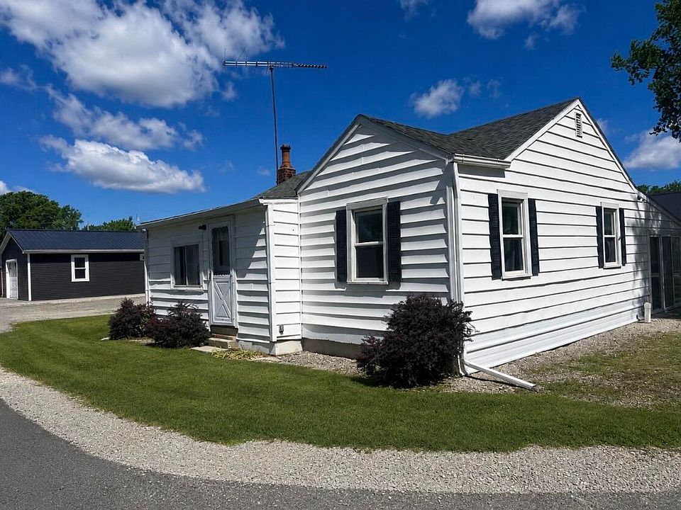 1st image of 5529 Island View Dr