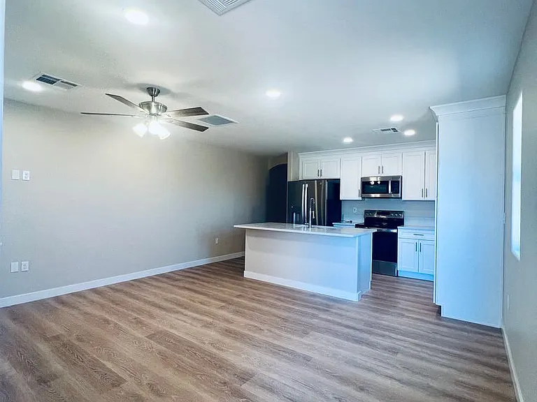 659 Hancock Rd #2 — Photo 4