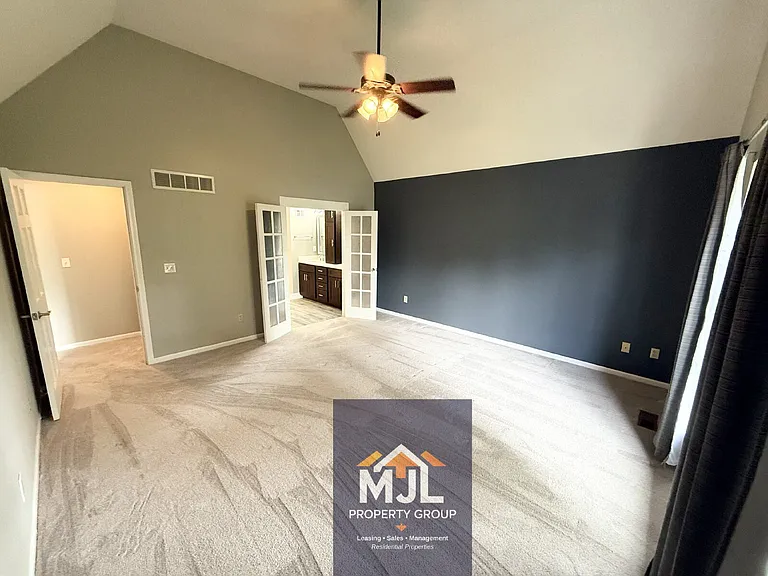 15601 Maple St — Photo 17