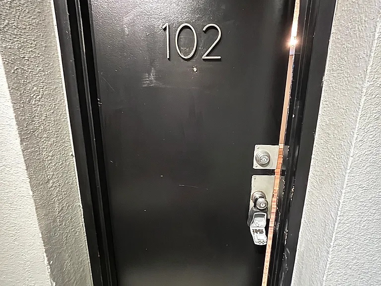 215 W Fairview St #102 — Photo 11