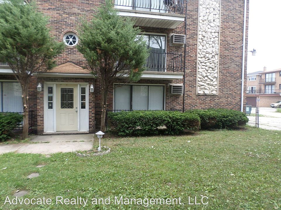 1st image of 1665 Harbor Ave APT 3S