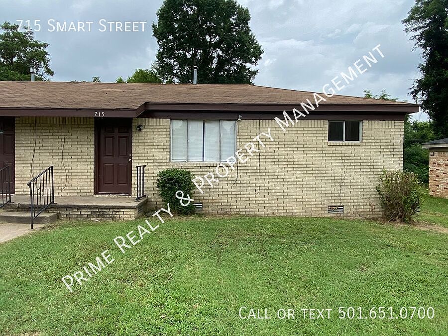 1st image of 715 Smart St
