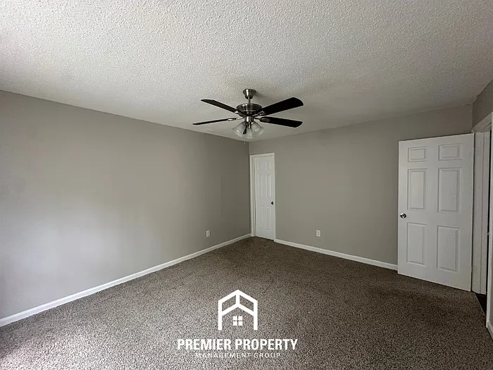 2105 Woodfield Park Rd — Photo 10