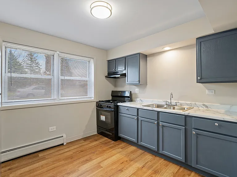Hanover Park Blu Apartments — Photo 12