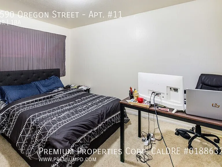 1590 Oregon St #11 — Photo 4