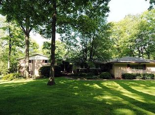 30150 Cheviot Hills Ct, Franklin, MI