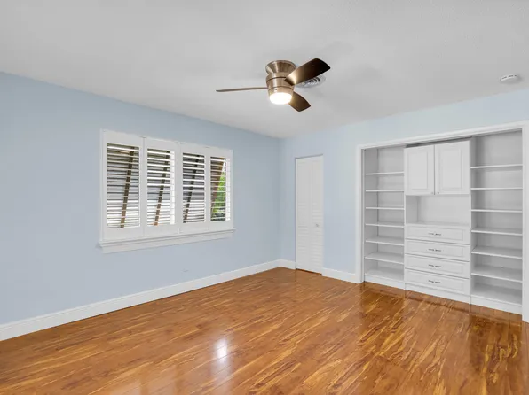 2241 NE 32nd Street, Lighthouse Point, FL 33064