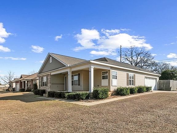 2nd image of 100 Danny Ln