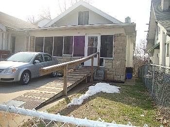 1st image of 4016 Agnes Ave