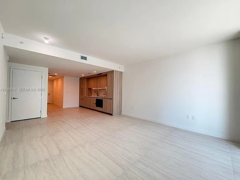 77 SE 5th St #1903 — Photo 6