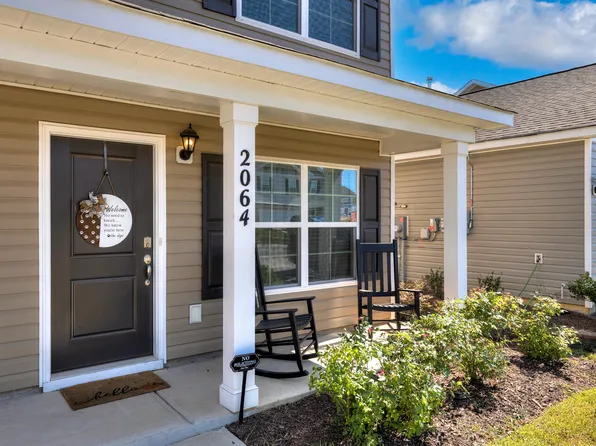 2064 Grovefield Dr, Hopkins, SC 29061