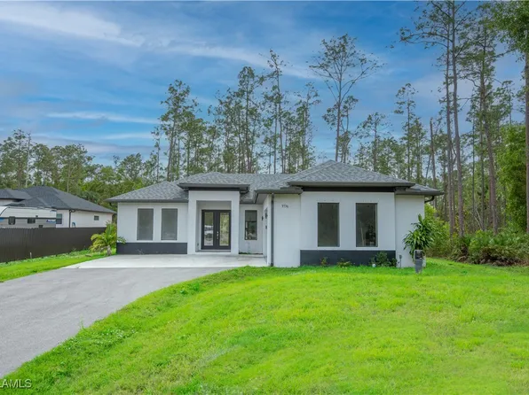 3736 2nd Ave SE, Naples, FL 34117