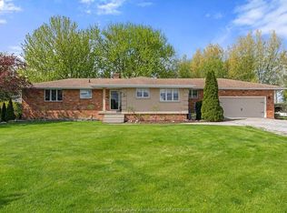 24122 Poppe Rd, Chatham Kent, ON N0P 2L0