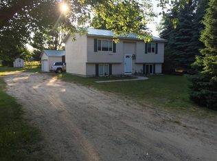 6226 N Reynolds Rd, Lake Ann, MI 49650