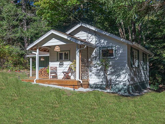 3rd image of 172B Burrill Rd