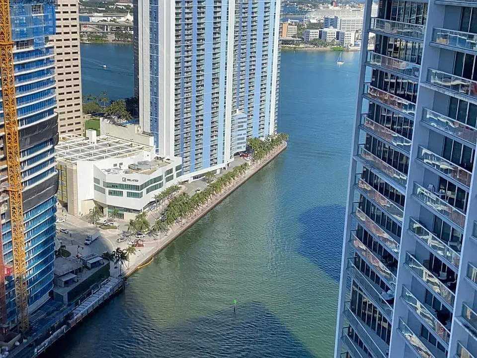 475 Brickell Ave #4615
