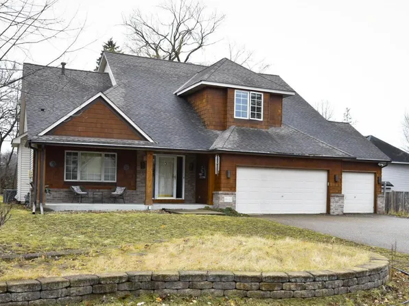 10115 Brookside Cir, Bloomington, MN 55431