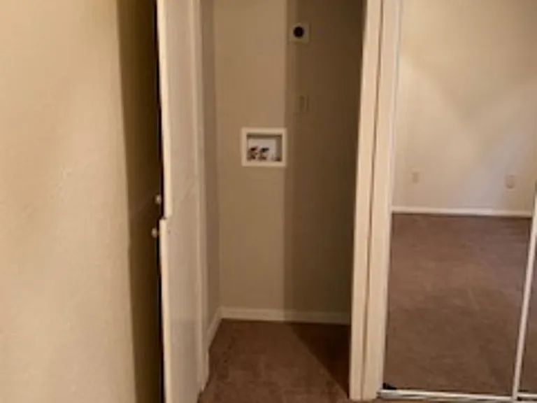 Peppertree Apartments — Photo 27