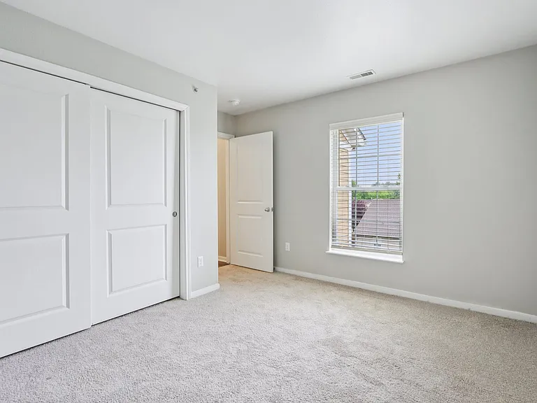 City View Farm Apartments — Photo 29