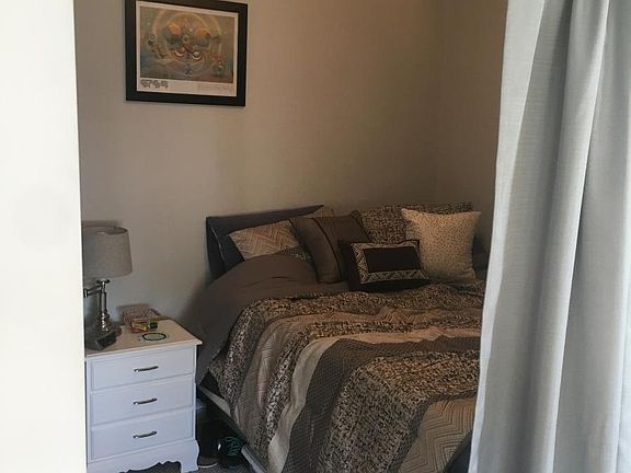 4th image of 3754 N Bernard St