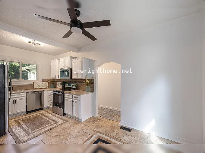 3918 S 14th St — Photo 11