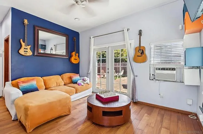 2 bed, 608 sqft, $2,500 — Photo 4