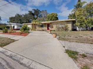 2601 Duncan Dr, Belleair Bluffs, FL 33770