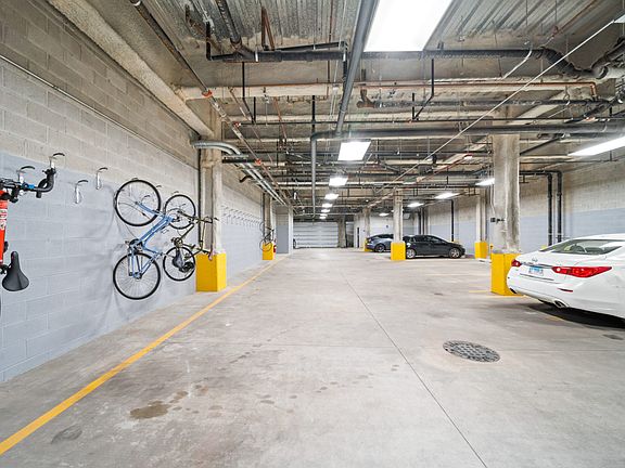 5th image of 2827 W Belden Ave #418