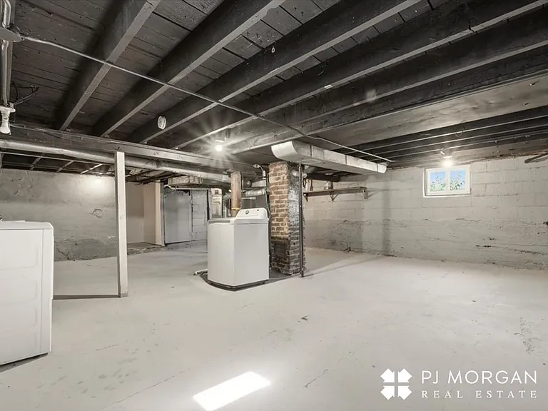 6031 Pine St — Photo 20