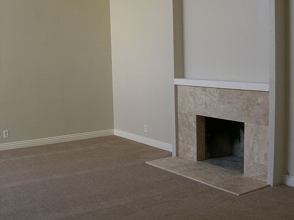 4th image of 5031 Sloane Ave