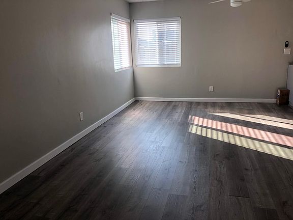 5th image of 343 Newport Ave #8