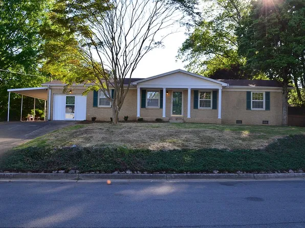 4007 Telstar Cir SW, Huntsville, AL 35805