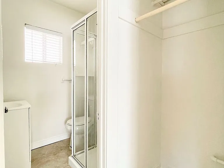 Remodeled Studio in Downtown Oceanside! — Photo 3