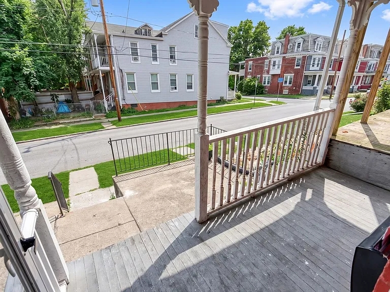 515 Seneca St — Photo 25