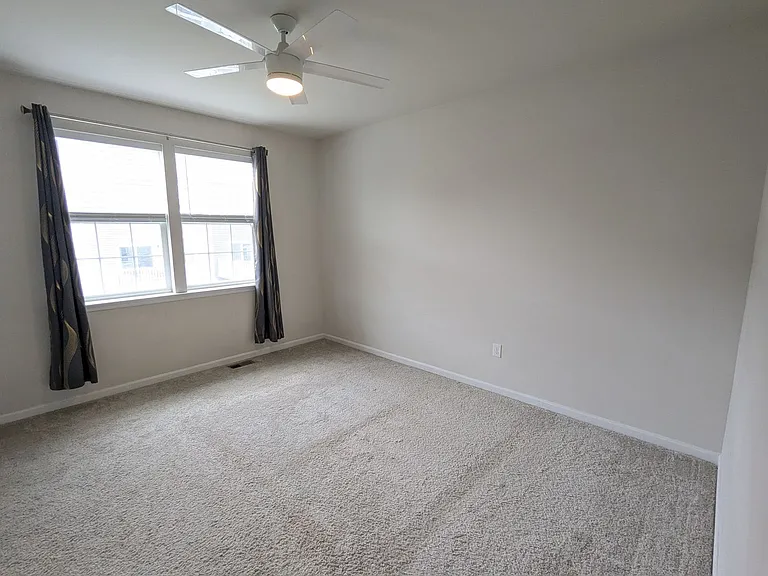 5143 Constitution St — Photo 32