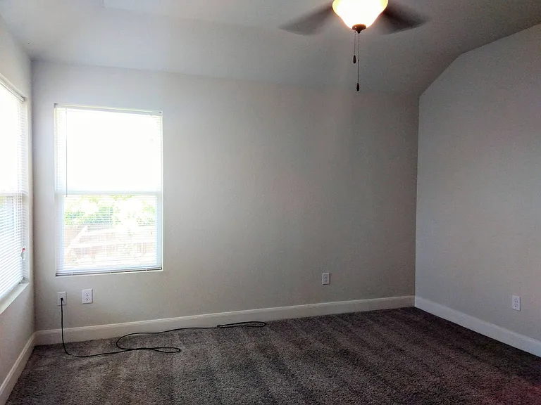 6315 Melanzane Ave #1 — Photo 18