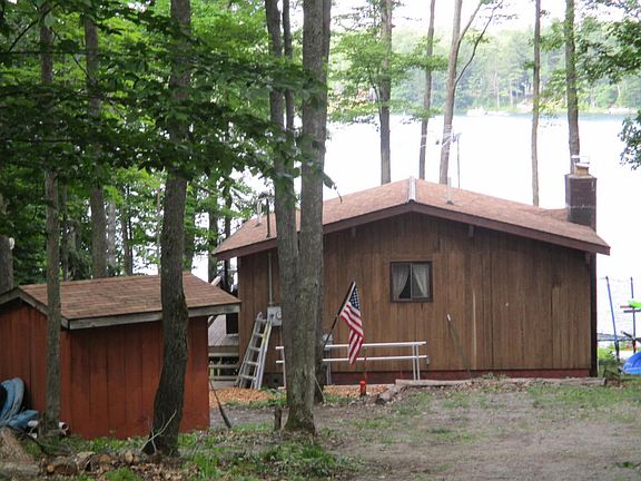 2nd image of 7392 Leelanau Trl