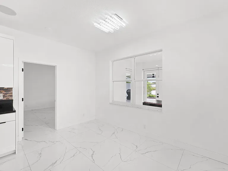 1209 Olympic Cir — Photo 22