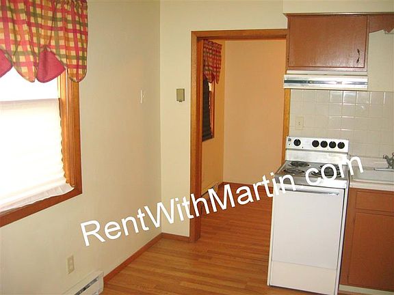3rd image of 810 Bishop Ave APT E