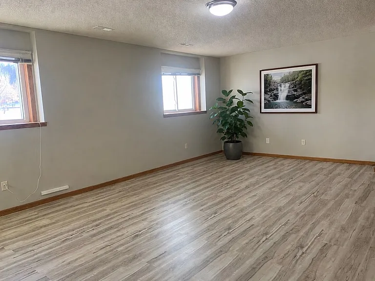 2909 W Frank St — Photo 7