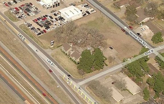 3rd image of 242 Interstate 45 S