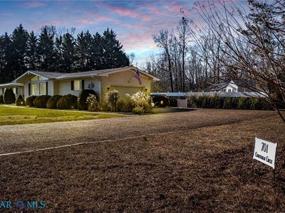 701 Corrotoman Cir, Kilmarnock, VA, 22482