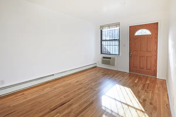 Rented by Compass | media 20