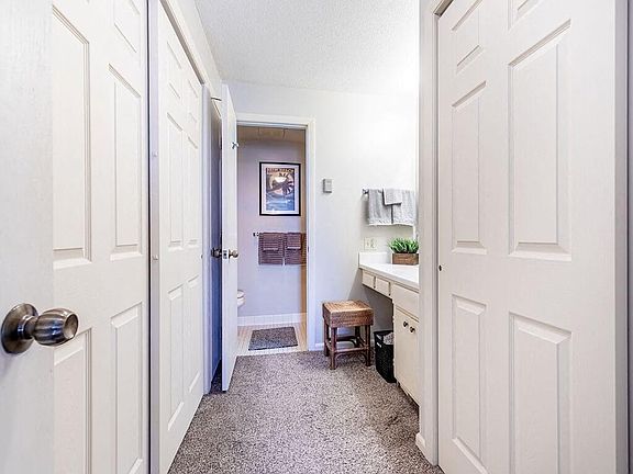 Well-Lit & Spacious Bathrooms