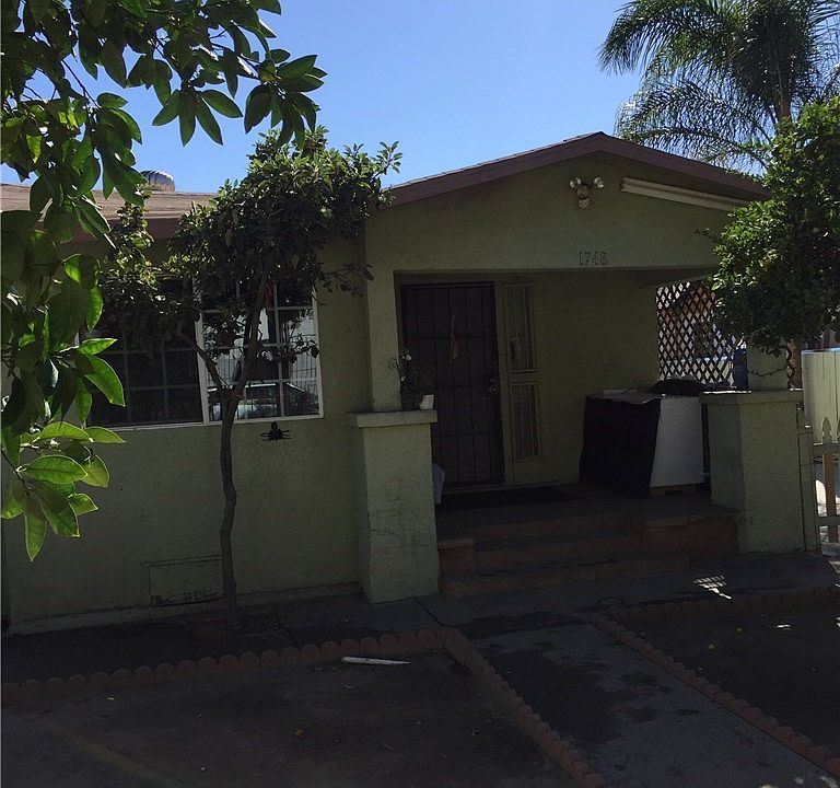 1st image of 1748 E 42nd St