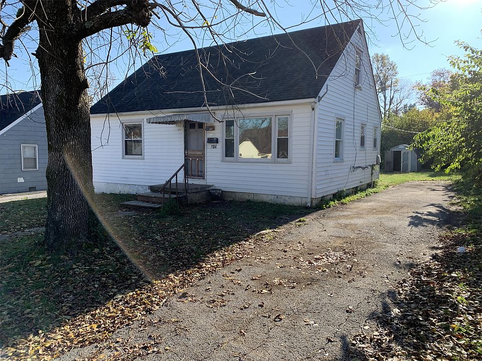 2nd image of 904 Carneal Rd