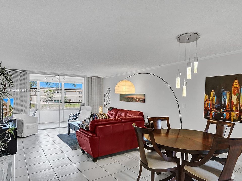 1st image of 9330 Sunrise Lakes Blvd APT 202