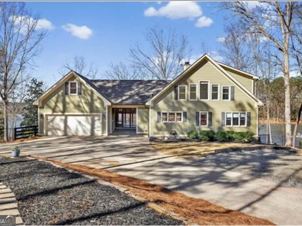 1470 Plantation Dr, Greensboro, GA 30642