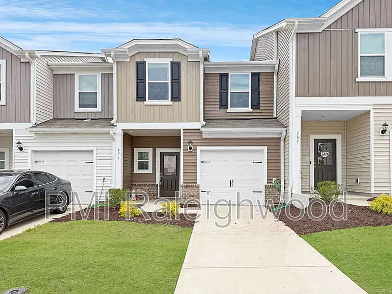 671 Rolling Fields Dr — Photo 2